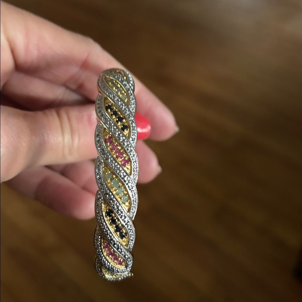 Elegant Multicolor Twisted Bangle